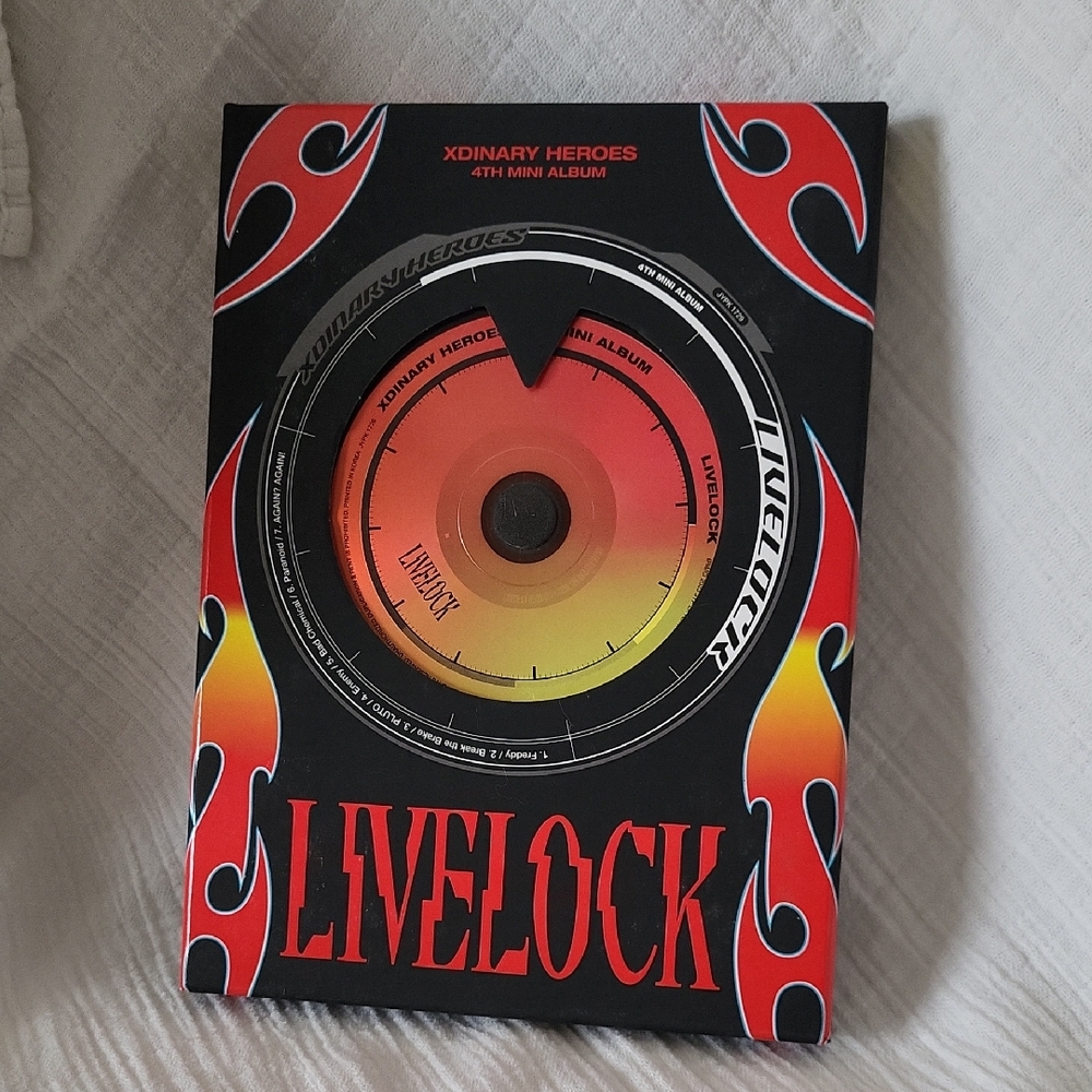 Xdinary Heroes Livelock 4th Mini Album